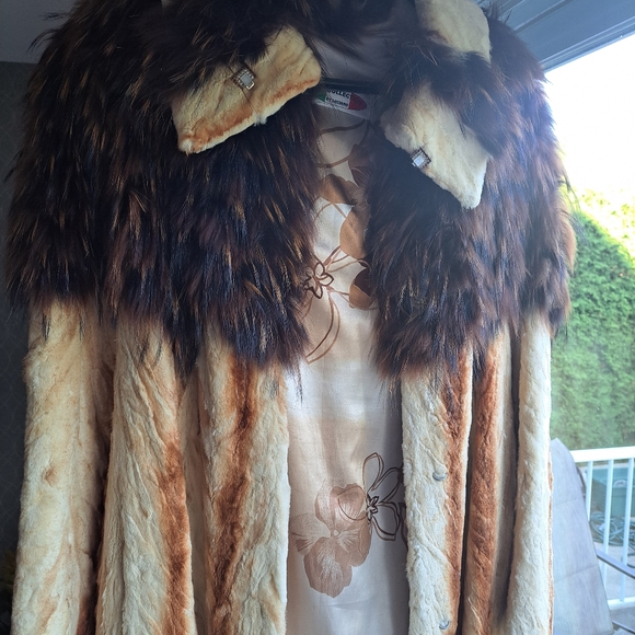 Shaved mink coat. - Picture 6 of 7